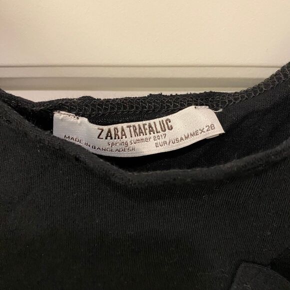 Zara Tank Top. Black. Medium - Picture 4 of 9